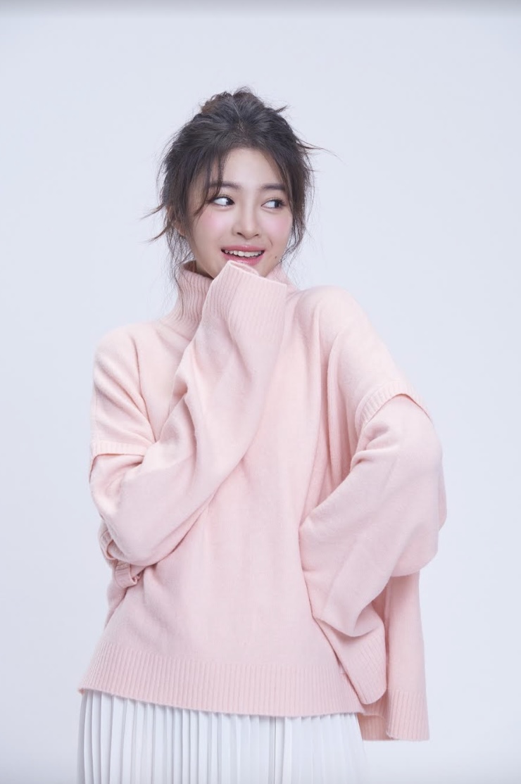 視南韓國民天后IU為榜樣及音樂啟蒙！韓菲坦言：會走歌手這條路是受偶像IU啟發