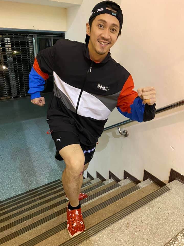 以為藝人都「躺著賺」!陳漢典PO工作日常 網跪著看完:也太操