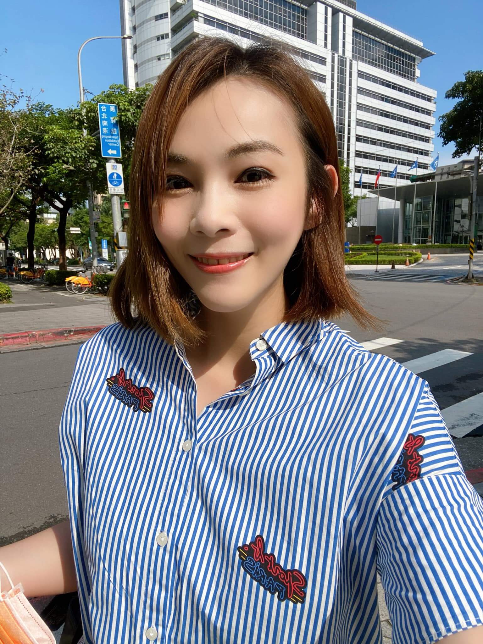 機車「待轉區爆滿」停不進遭開單!正妹主播解釋 警秒回:誰叫你最後