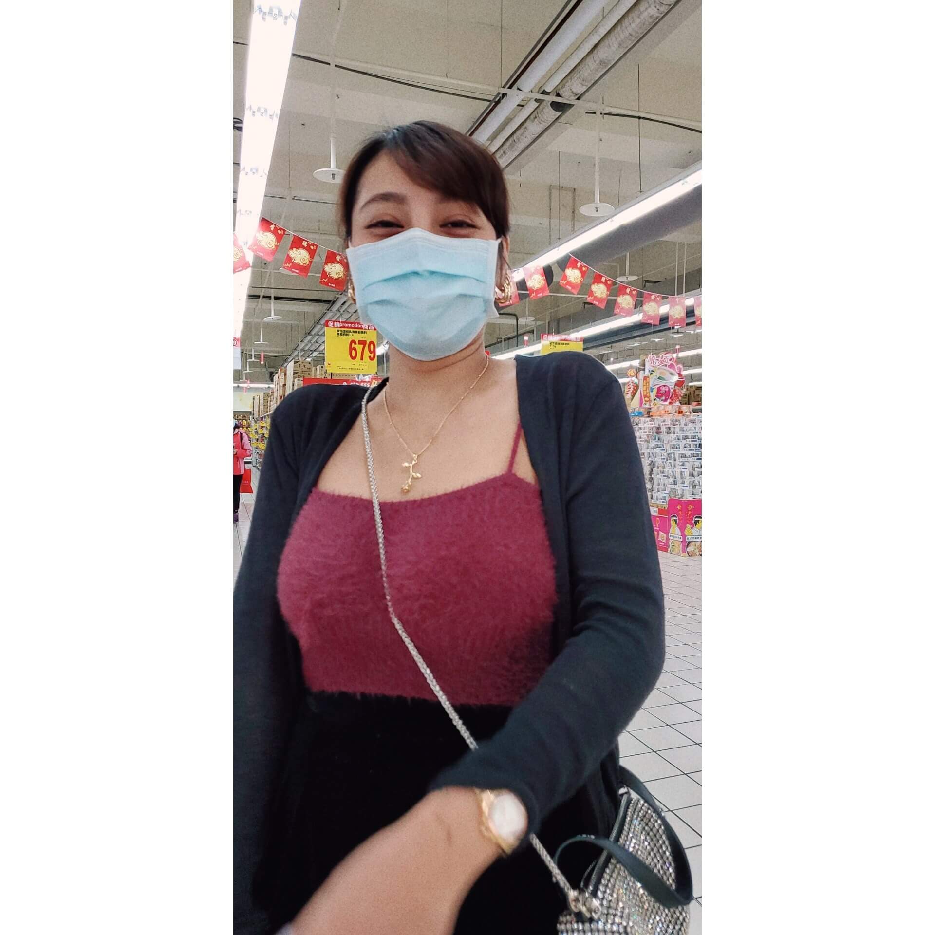 懷孕4個月「中空裝」性感上街!葉瑋庭「穿得漂亮最重要」 網:真的不像孕婦