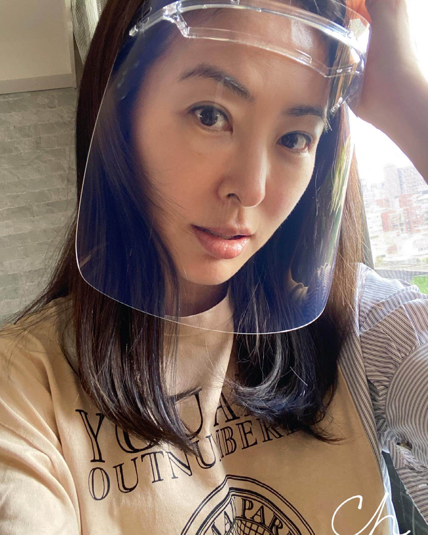 捐HFNC被讚爆！賈永婕瘋狂背景遭起底　曾評論「屍皮」被出征