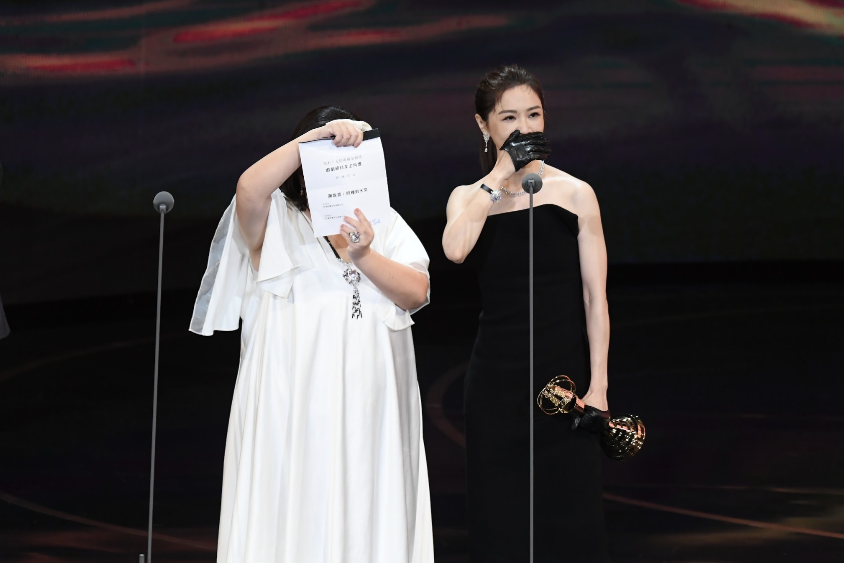 金鐘57／謝盈萱《四樓的天堂》奪「戲劇節目女主角獎」！後台懊悔爆粗口：抱歉嚴肅場合被我搞成這樣