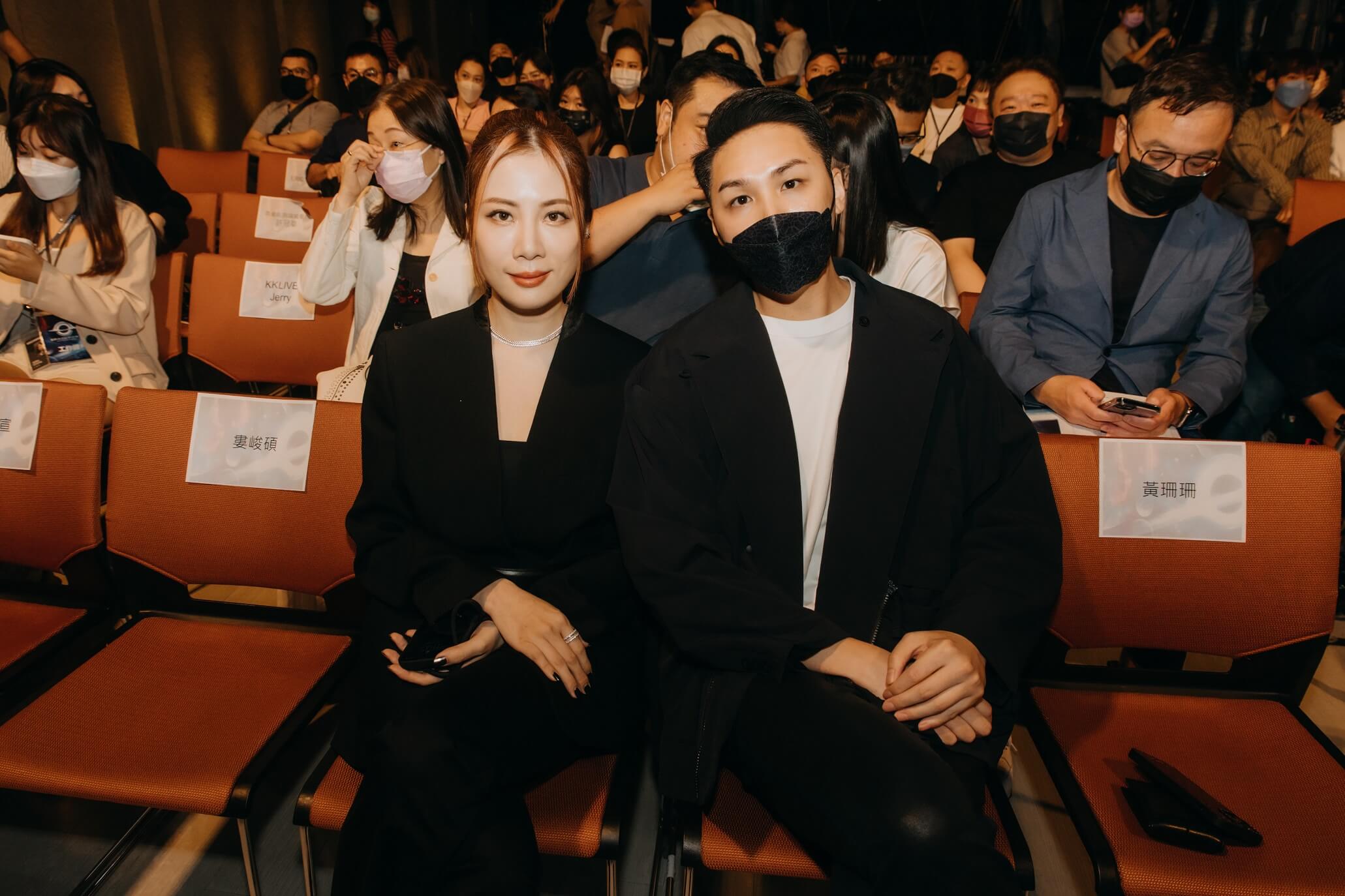 歌壇兩大新生代男神「婁峻碩、高爾宣」化身為領航員！兩大型男隊長代表為登太空港站台