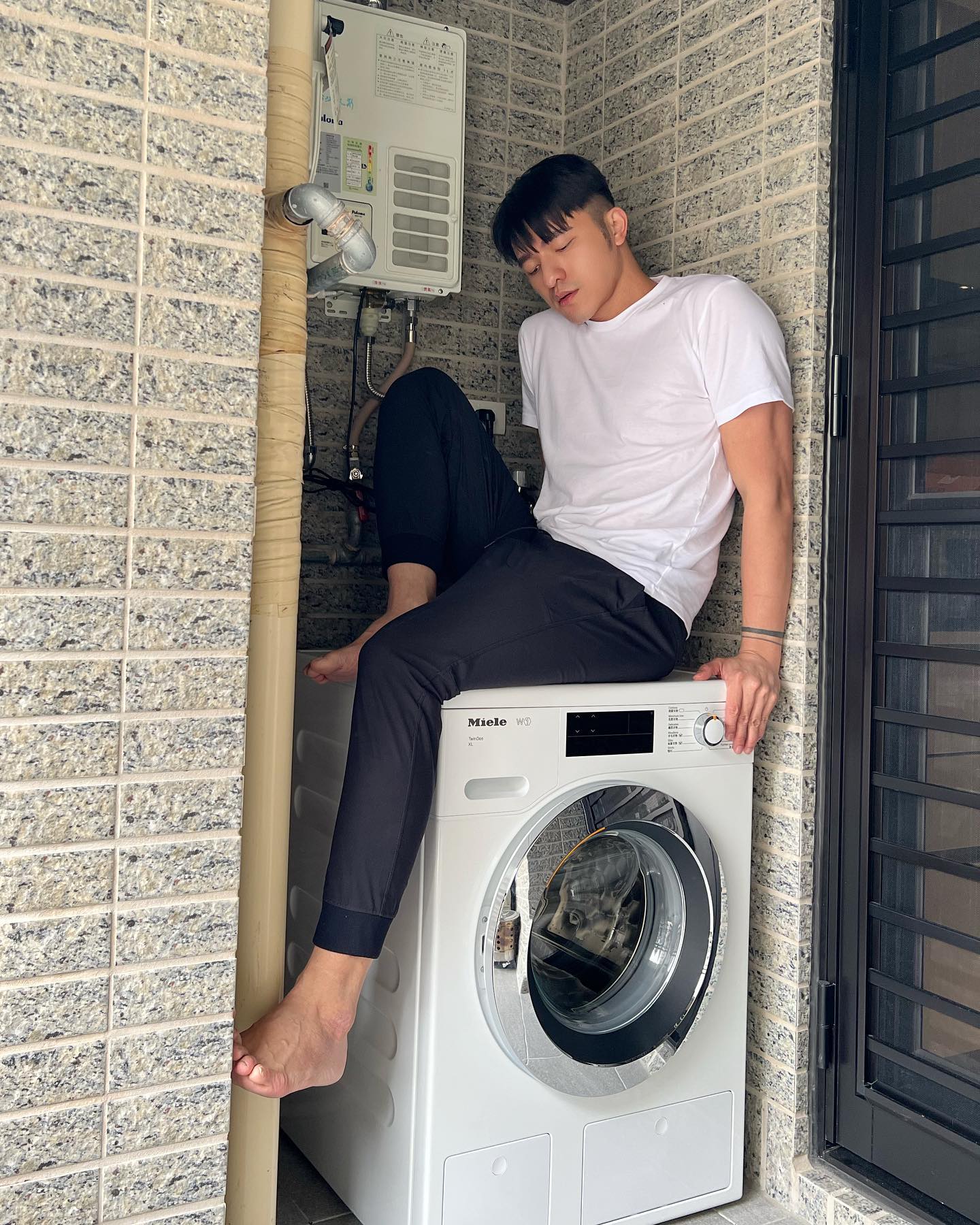 小凱老師家電全靠「演藝圈3姐頭」買單！藍心湄豪邁送冰箱　他感動曝：當時什麼都缺