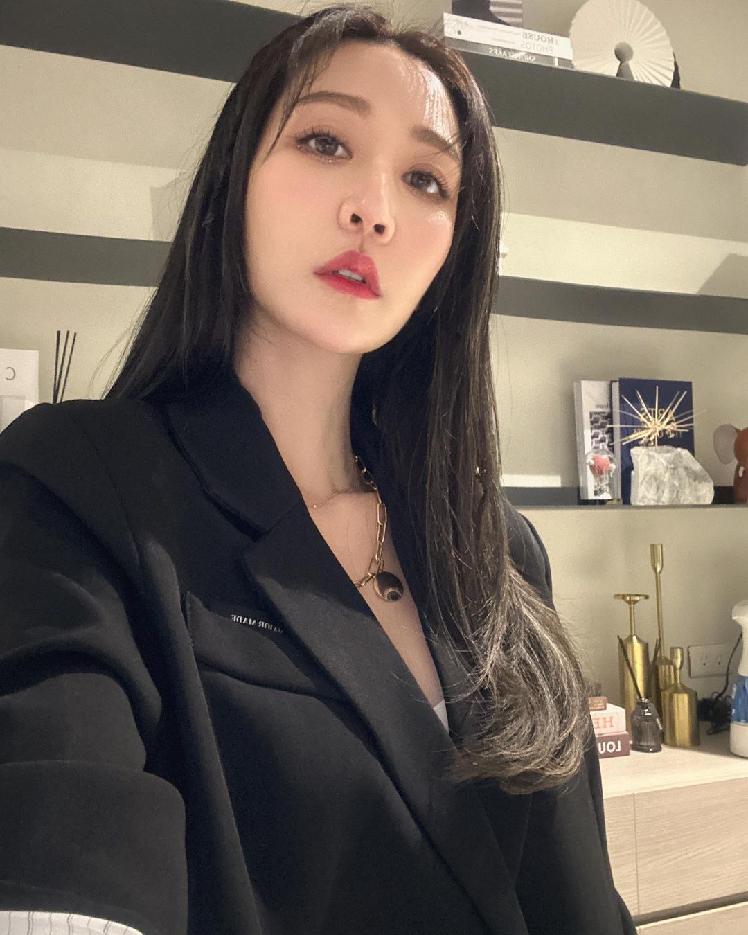 「PO出被偷拍床照」遭轟炒作！曾莞婷親回5點反擊酸民　掀熱議