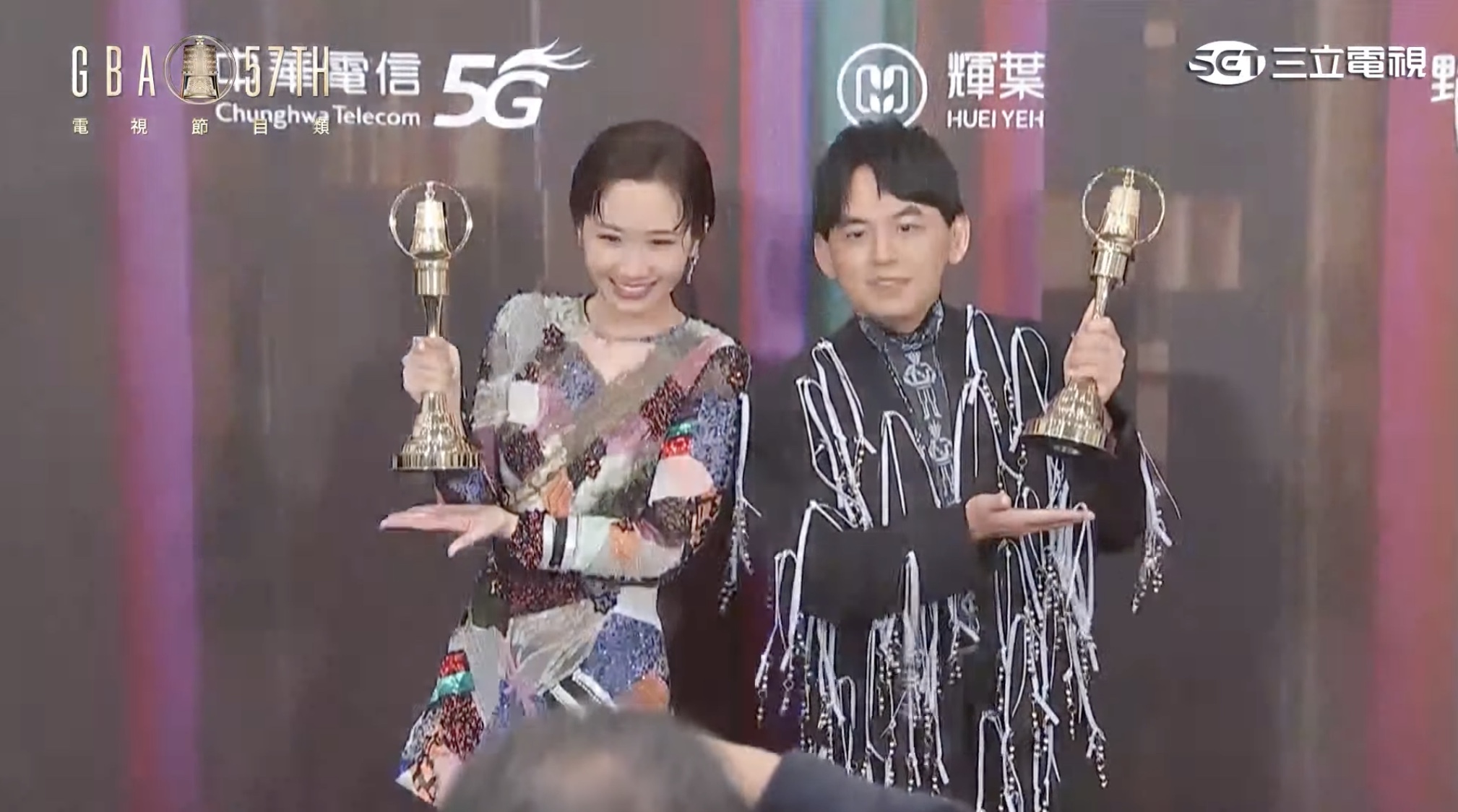 金鐘57／黃子佼、Lulu師徒同奪「綜藝節目主持人獎」！她連槓龜6年7次　後台自爆：謝謝許富凱送我紅內褲