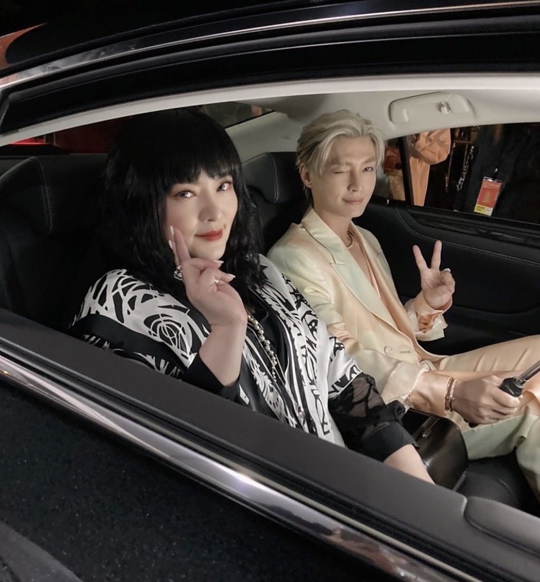 收起萬年鐵瀏海！唐綺陽「首露額頭」掀暴動　神仙美顏降世網讚嘆：整個人升級了！