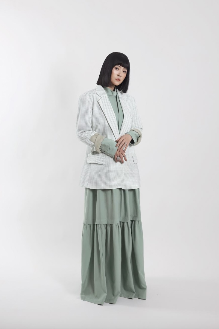 金曲歌后曹雅雯禁忌命案入歌翻玩台語經典！〈13號水門〉扮紅衣女鬼演現代版「倩女幽魂」