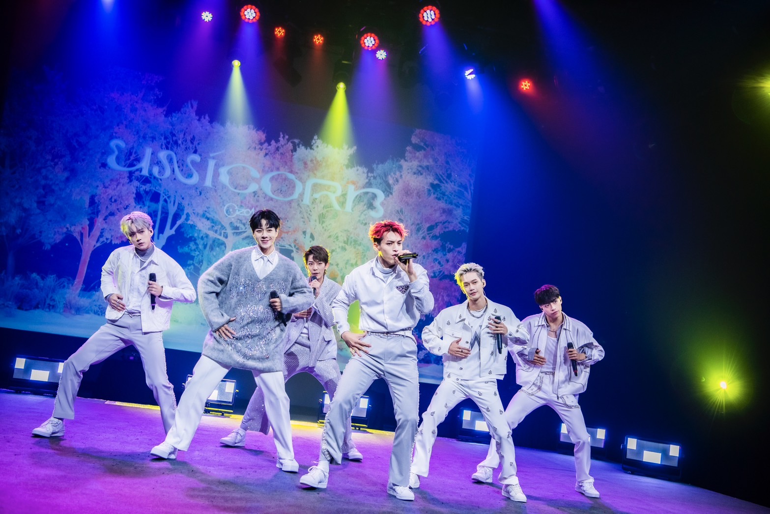Ozone全新單曲〈Unicorn〉、〈想跟你就這樣靠得越來越近〉首演出!魅力狂飆大展韓國培訓成果