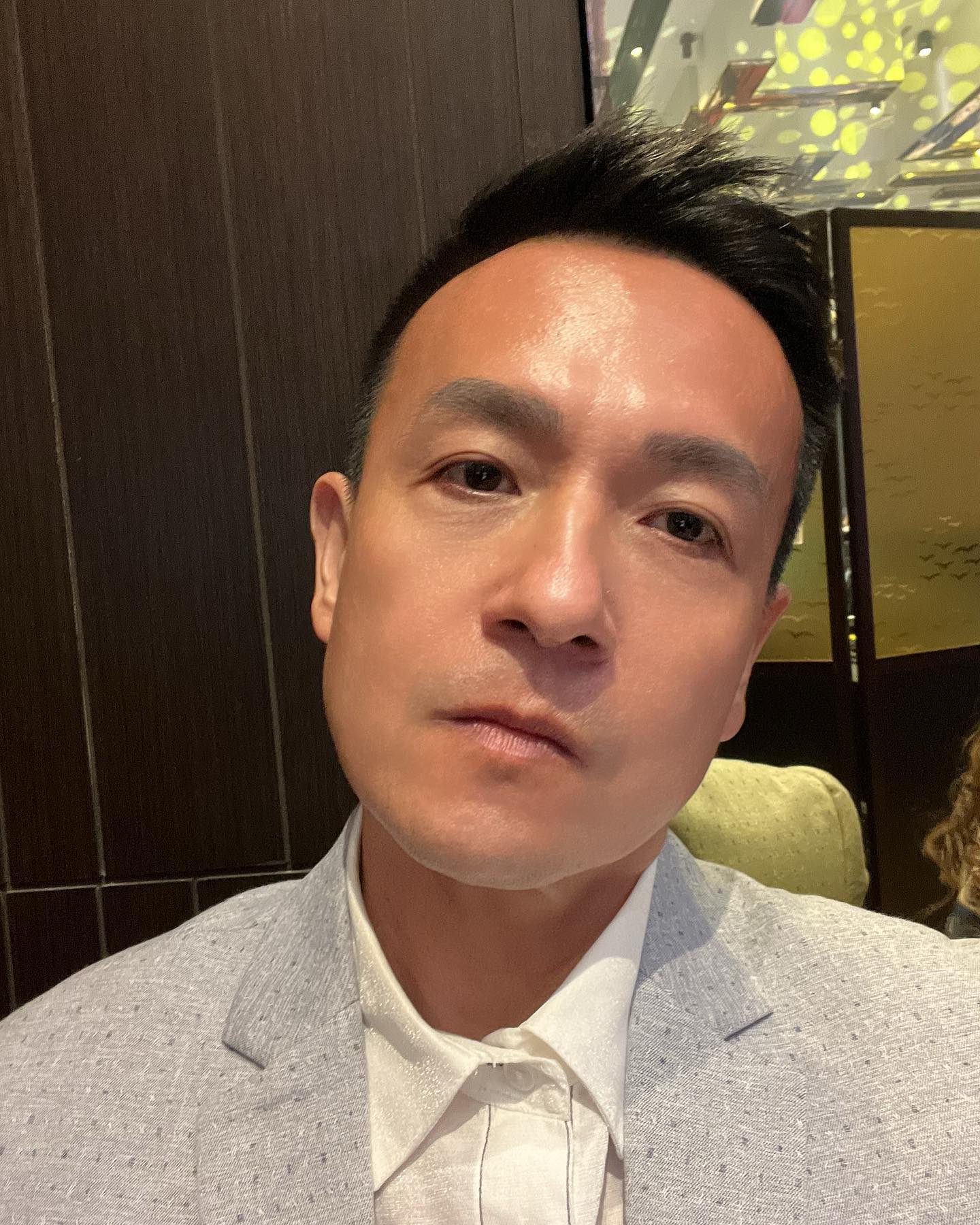 雞婆親戚狂問「怎還不結婚」?小鐘僅靠2句話堵住他們的嘴:為何要受這個氣!