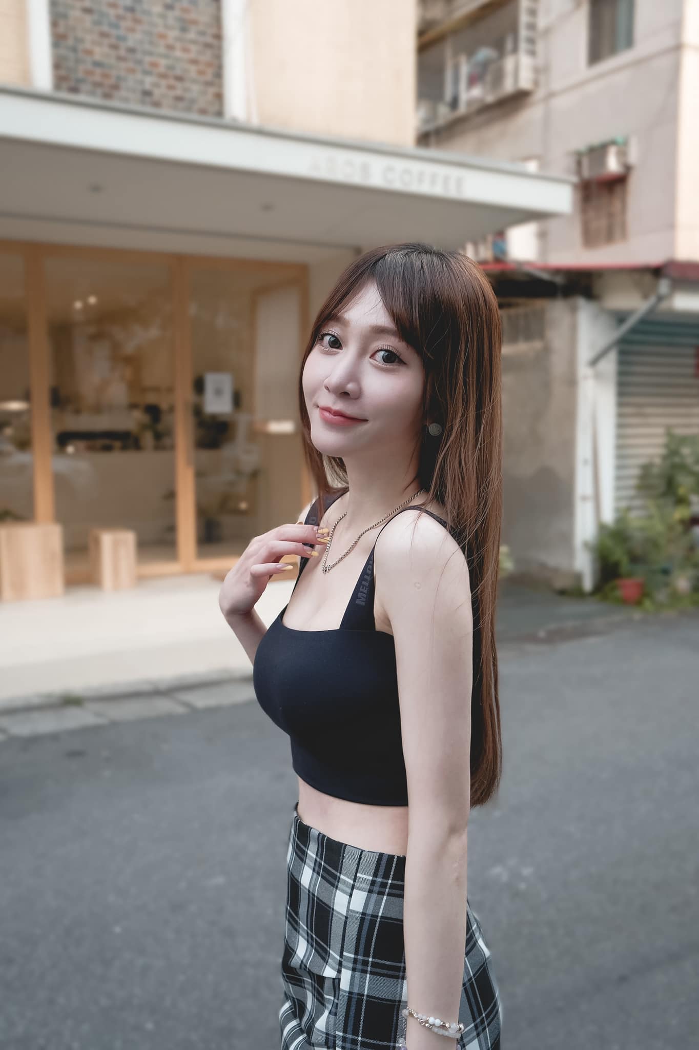 混血女星篠崎泫「特殊姓氏」總被質疑! 自介常無奈亂報:百家姓都用完了