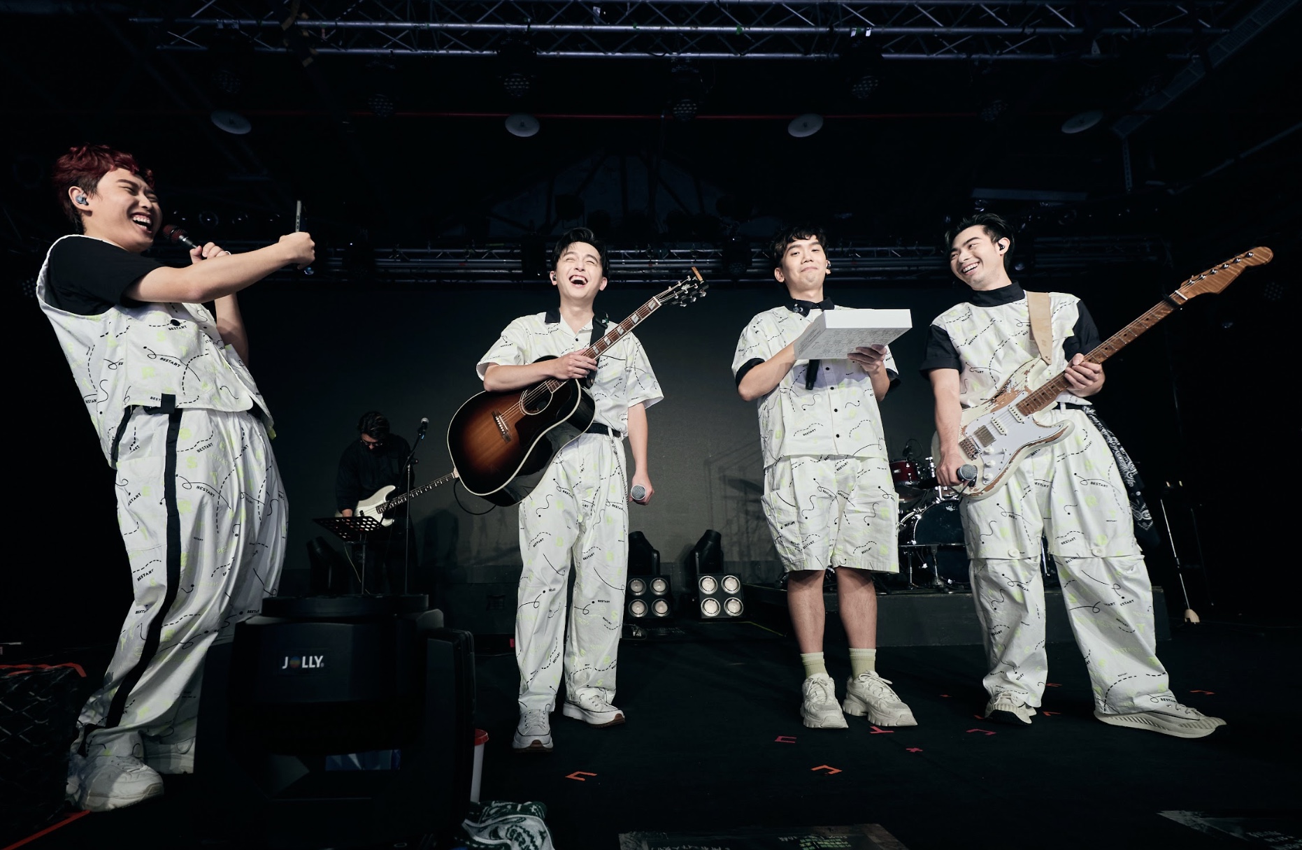理想混蛋展開「換日線BESTART」巡迴演唱會 9場秒殺完售 唱回最終站台北Legacy 兩千五百名小混蛋朝聖同樂
