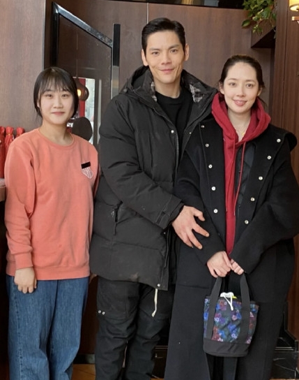 郭碧婷圓一圈!網爆「再懷第二胎」曝光發福照 爸翻妹妹合照:別亂猜