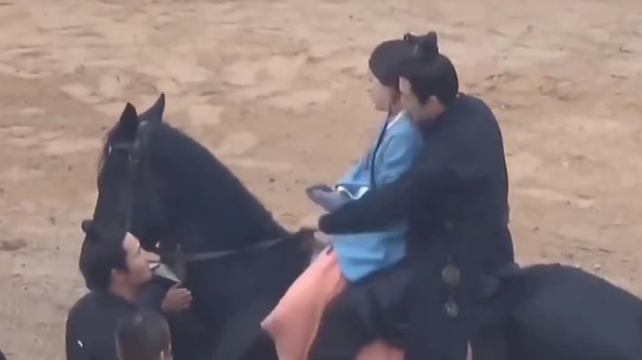 甜美形象全毀！趙露思對吳磊飆罵髒話「你媽了個X」　影片瘋傳工作室回應了