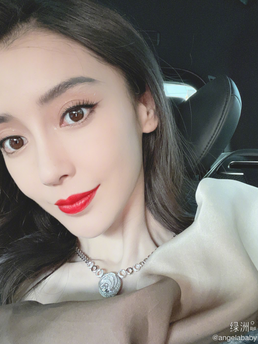 Angelababy直播洗臉曬絕美素顏!下秒弄歪鼻子 遭截圖瘋傳「整形證據」