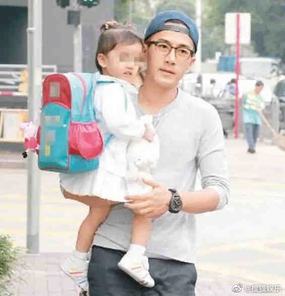 楊冪母親節見女兒?前公公劉丹回應3字 親吐愛孫現況