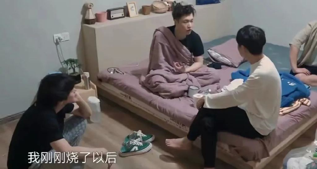 張藝興「發燒昏睡」未通報送醫!病懨懨畫面瘋傳 陸網暴怒:不做核酸不上報
