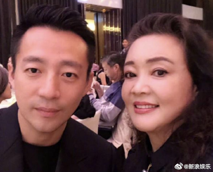 最強狗仔爆張蘭「被汪小菲氣倒」!本人直播認剛出院:渾身有點沒力氣