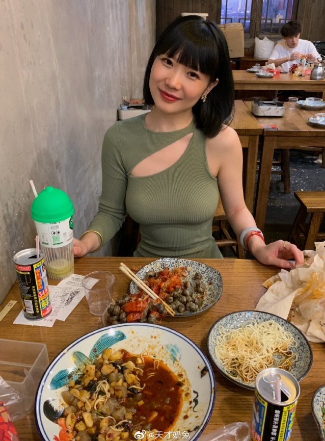 清純網紅遭酸民圍攻「不自愛」　本人崩潰刪文