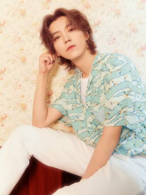 鹿晗直播顏值狀態登熱搜！「美顏濾鏡太強」扭曲帥臉　陸網嚇到崩潰：還沒盜版的鹿哈好看