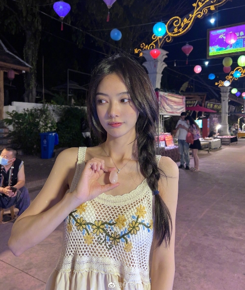 百萬網紅出軌辯「不是小三是舊愛」!烏克蘭辣妻產後憂鬱還甩鍋 受騙女氣炸嗆:噁心!