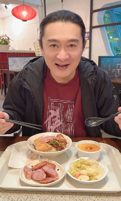 陸解封演藝圈大淪陷!黃安確診高燒38.9度 「買不到藥」感嘆:病毒很公平
