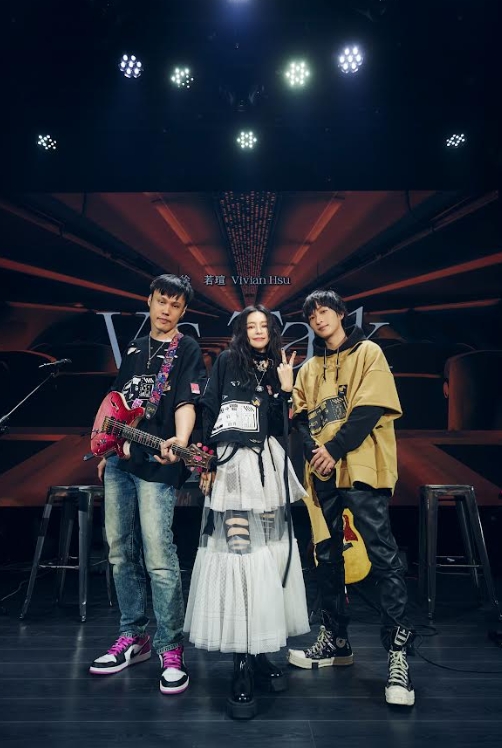 女神魅力嗨翻全場!徐若瑄經典歌+冷門歌曲唱不停 首唱新單曲〈翅膀〉送粉絲