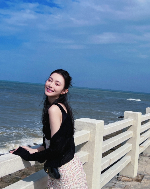 和趙麗穎復婚破局?馮紹峰爆曖昧「小14歲女星」 打情罵俏甜蜜畫面瘋傳