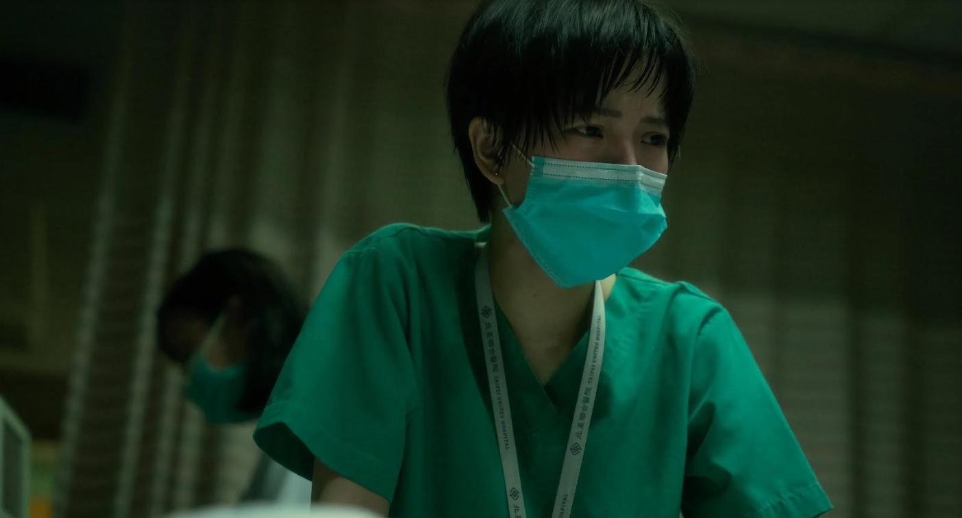 王柏傑、曾敬驊、項婕如趣味解謎醫療術語!電影《疫起》天台爆哭片段大公開
