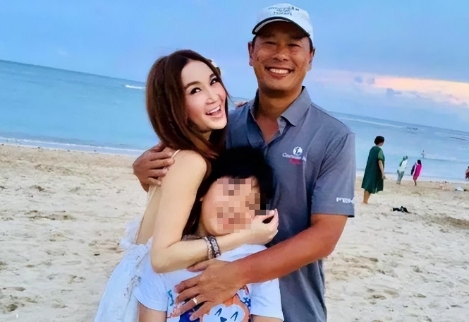 性感女星禮服大開深V!側拍驚見「沒穿內衣」雙峰溢出 陸網砲轟:禮貌都沒有