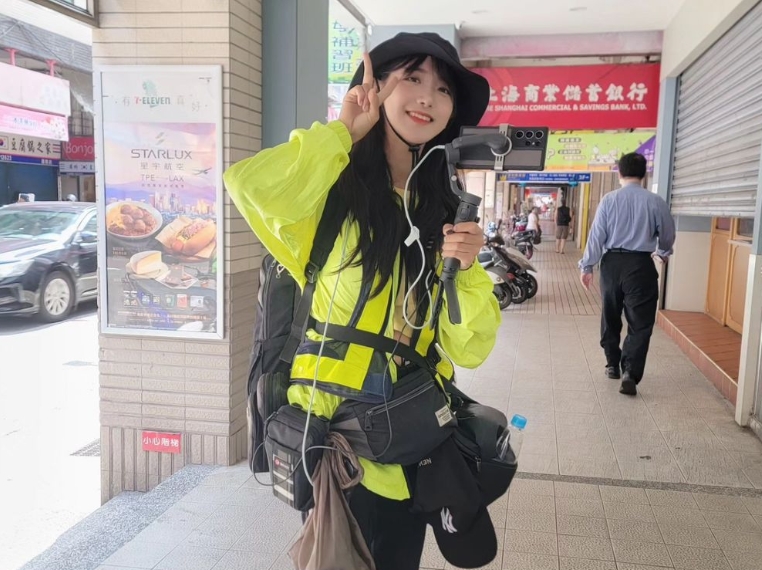 企鵝妹素顏真面目遭挖出!直播上妝過程認「我就是騙子」 震撼畫面瘋傳