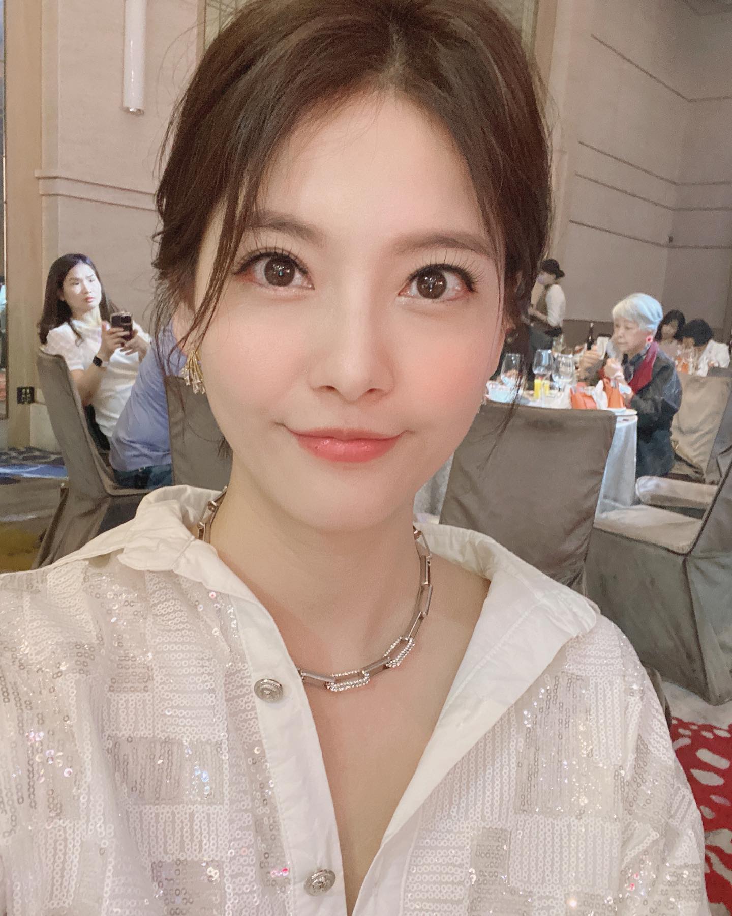 戲裡閨蜜戲外撕破臉!邱琦雯扯王樂妍衣領怒譙「死破X」 本人30字發聲了