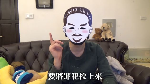 謎團未解!謠傳「胡斯卡城堡」封印地獄之門 對戰惡魔壁畫曝光