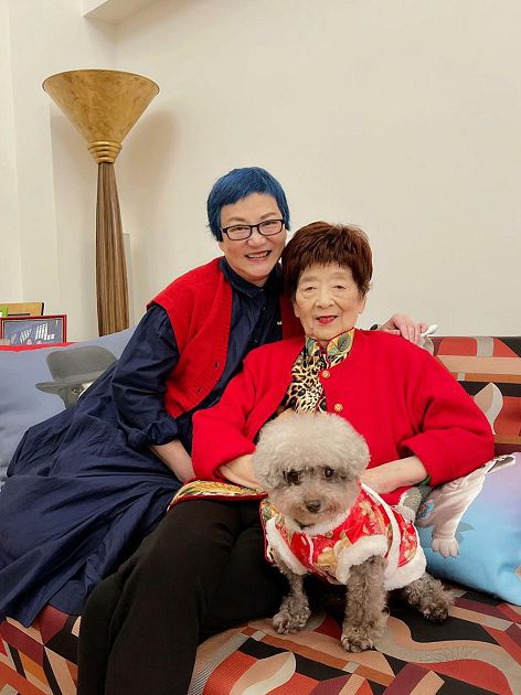 張小燕曬母女合照!95歲媽「凍齡秘訣」曝光 網驚:根本是姊妹