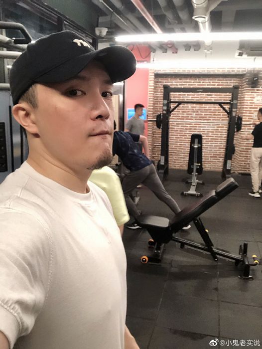 《鬥陣特攻》選手辱華!台灣「前CS國手」怒抵制 網:人民幣真香