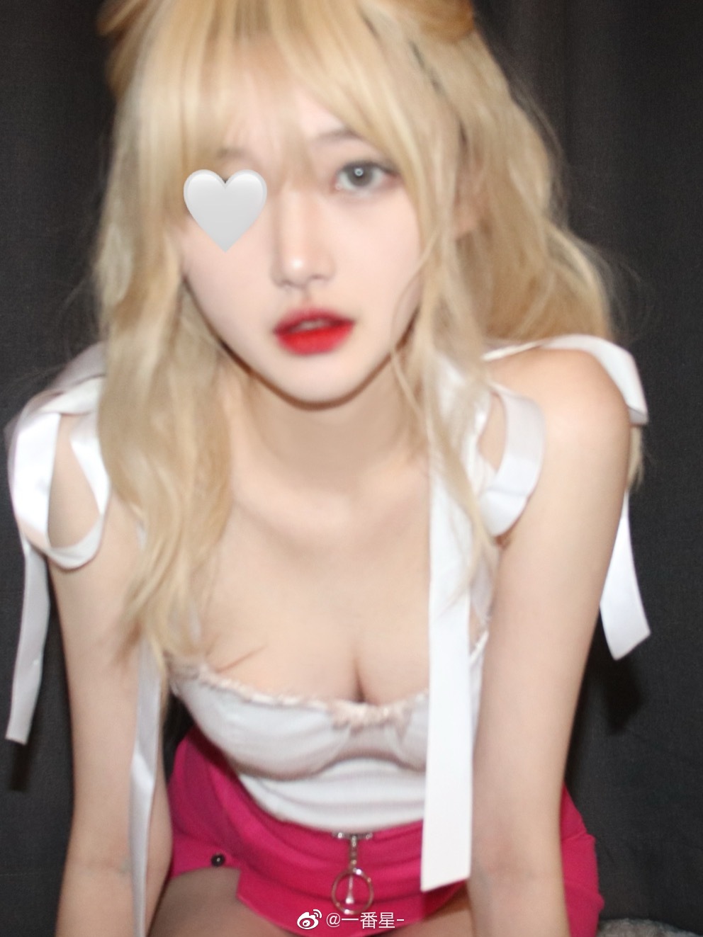 眼睛縮小二分之一！「真人版芭比」無修圖流出　網嚇歪：根本換頭！