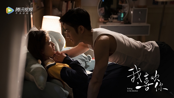 這才是成人式愛情！盤點4對「超火辣CP」　網暴動：真的可以免費看嗎！