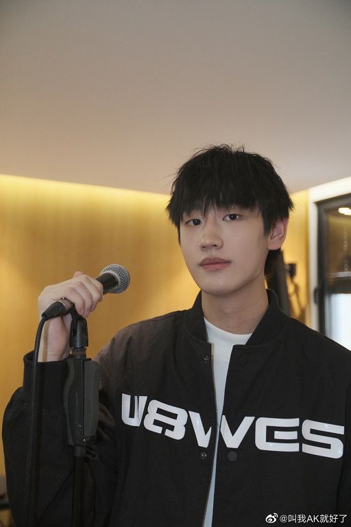 曾寫歌諷刺偶像!《創4》劉彰出道「黑歷史曝光」 網崩潰:為什麼不是他?
