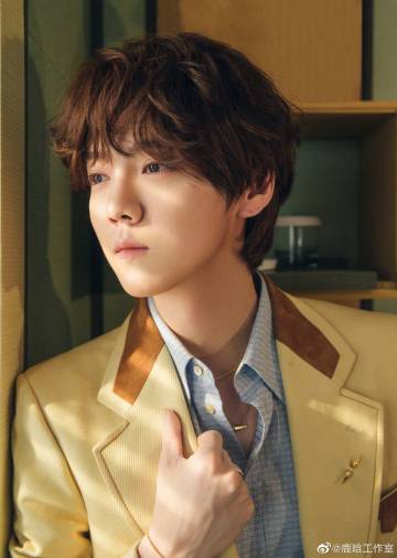 幸福肥？鹿晗「超圓潤」近照曝光　網看傻：腫成饅頭