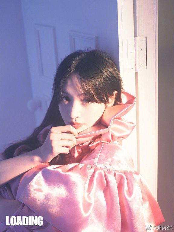 限韓令解禁？鄭爽「突關注李鍾碩」　網瘋猜：《翡翠戀人》要來了？