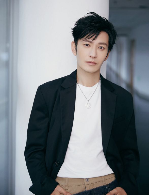 帶小海綿現身！黃曉明、Angelababy「隔4個月再同框」曝婚姻狀態