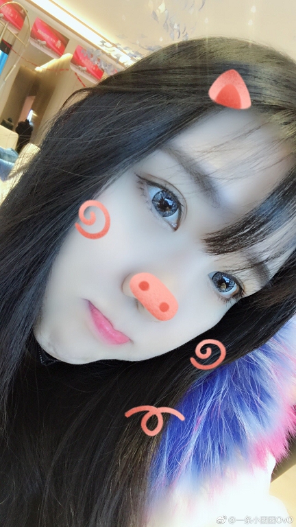 螢幕都裝不下？小清新實況主「真實身材」曝光　網傻眼：坦克