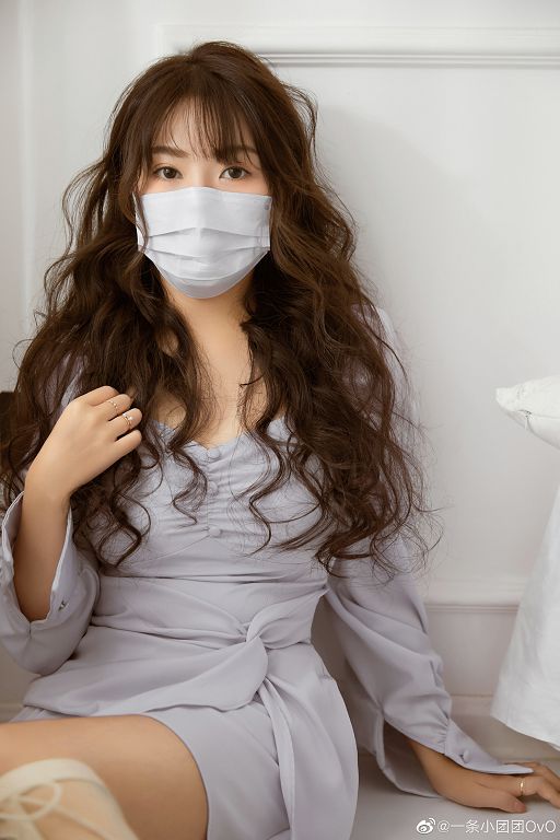 「終於露臉」自拍!小團團首曬正面寫真 清純美貌掀網暴動!