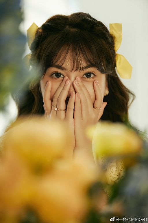 小團團偵的瘦了！直播大秀「直角肩、小蠻腰」　粉絲超驚喜！