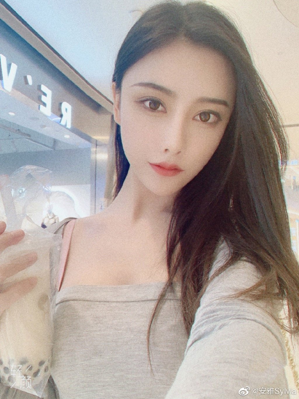 炸出巨球！直播主「大膽解扣」秒被BAN　網傻眼：這麼想紅？