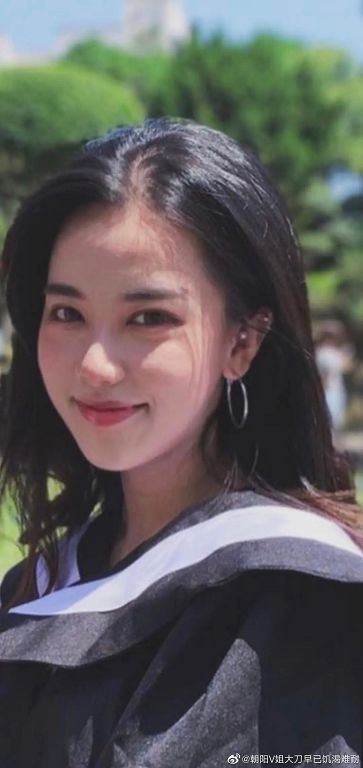 認了「美顏濾鏡開很大」!抖音第一美女「公開真面目」網全看傻!