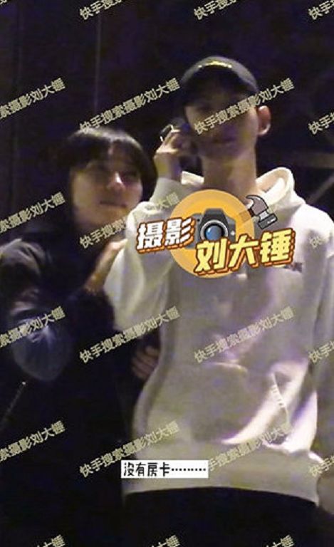 《小確幸》唐曉天爆「秘戀經紀人」！酒後親密互動全被拍　網崩潰：怎麼不是邢菲