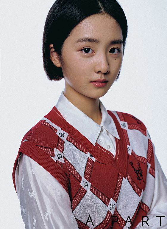 6年變身小女神!《爸爸2》多多時尚照「由下往上」網傻眼:尺度太大