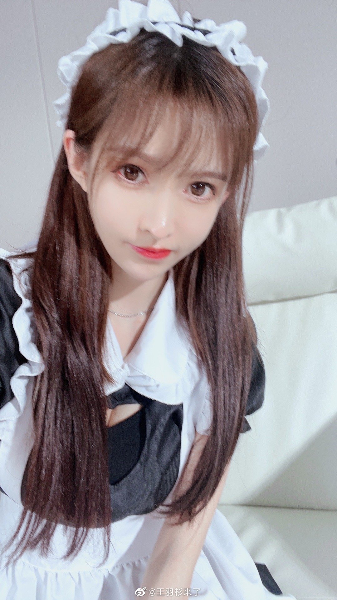 威脅公開不雅照！實況正妹「慘遭勒索」崩潰：我真的受夠了