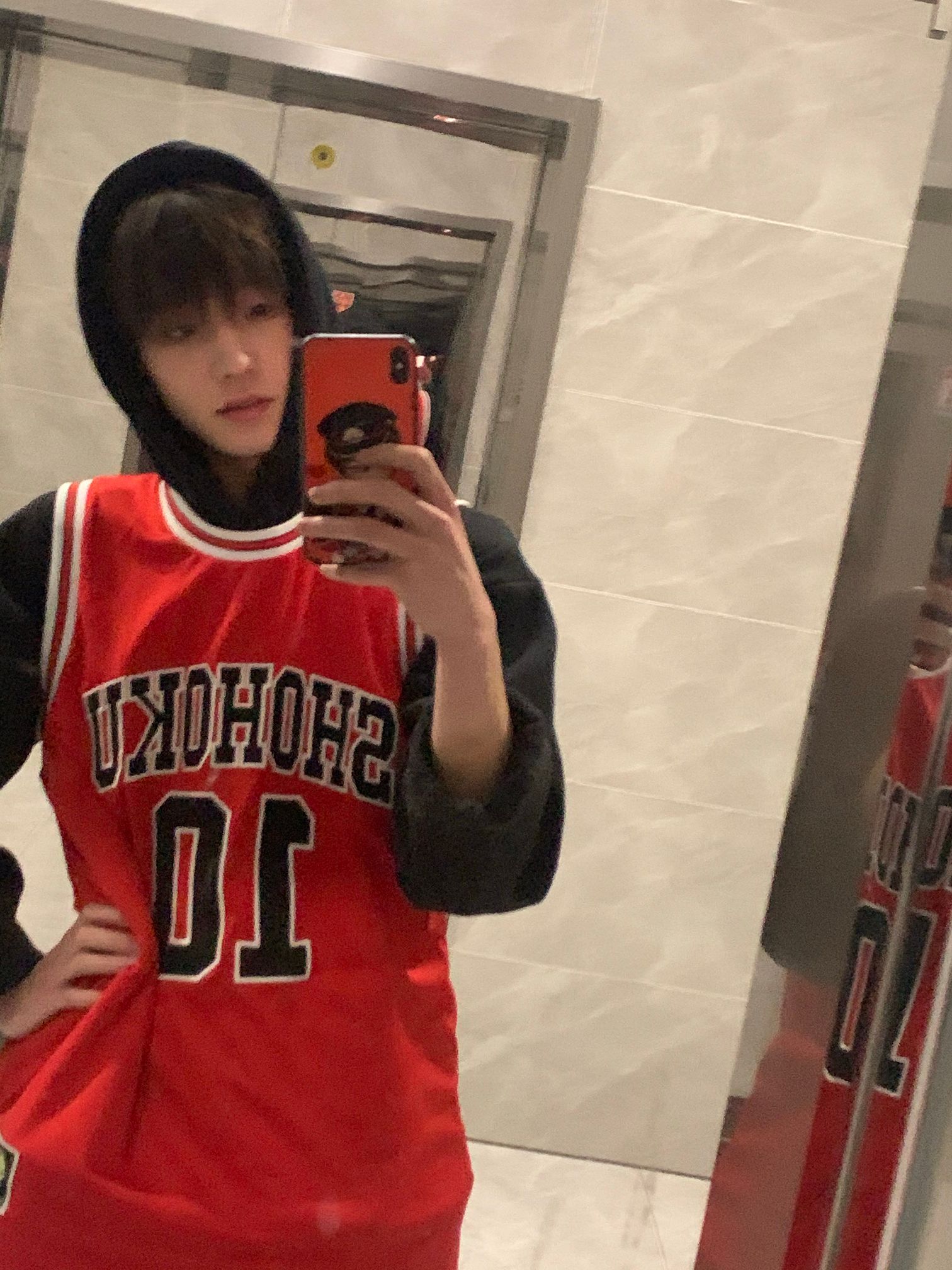 又有肉色口紅！抖音網紅「誤發私密照」　網看傻：有點長